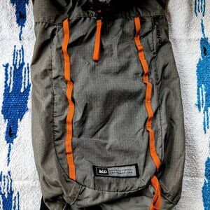 REI Flash 18 Daypack